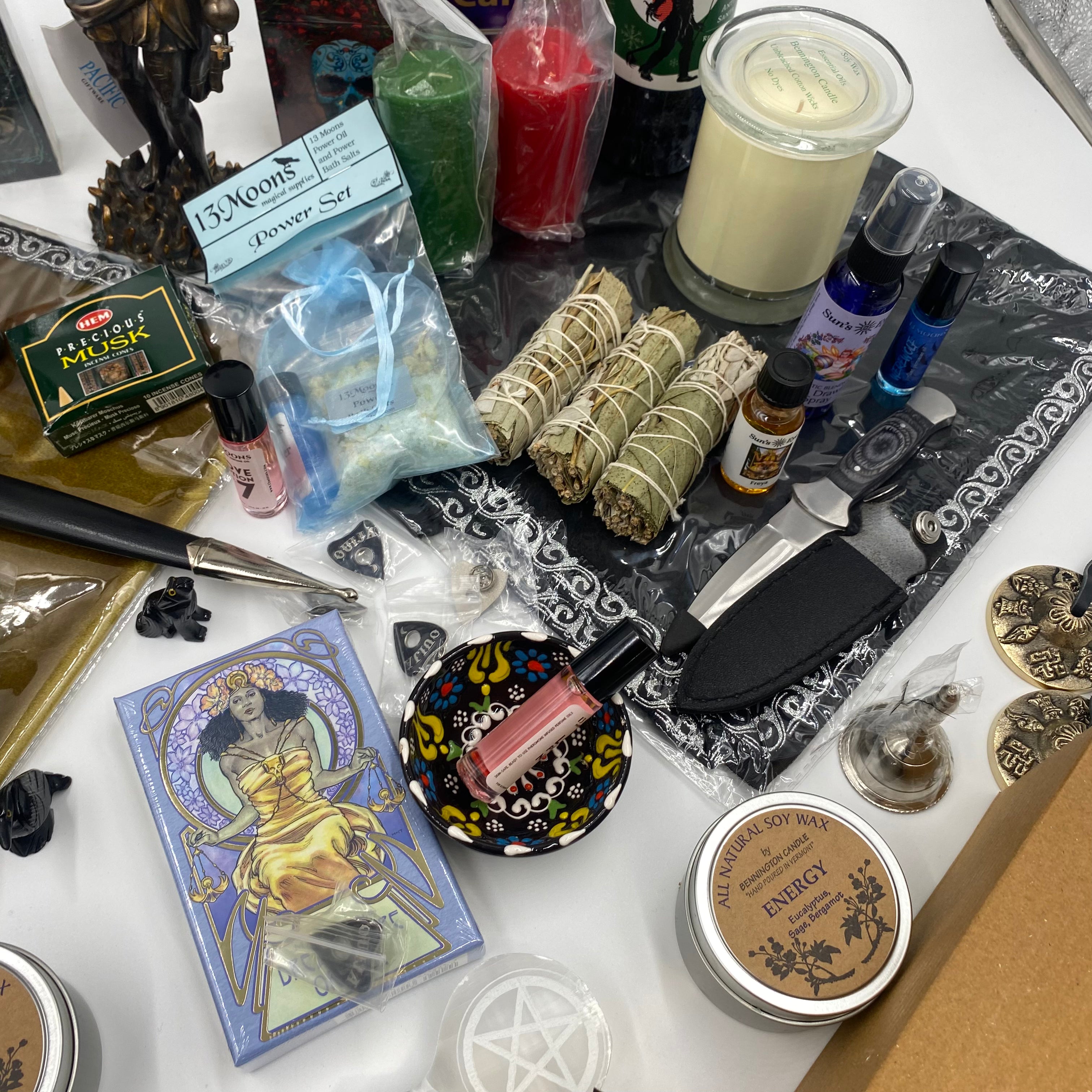 Witch Altar - Sale Lot 13 Moons