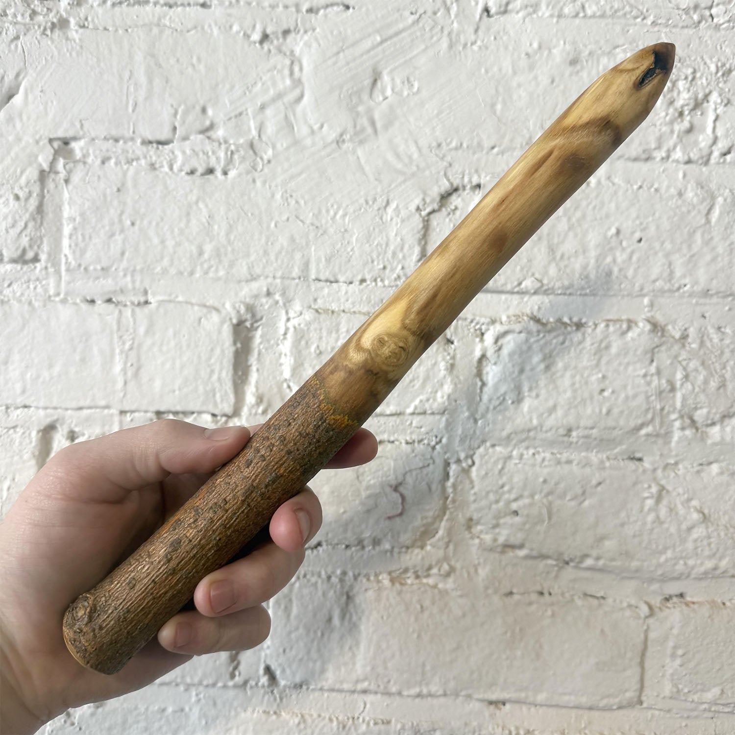 Chestnut Wand 11 Inches
