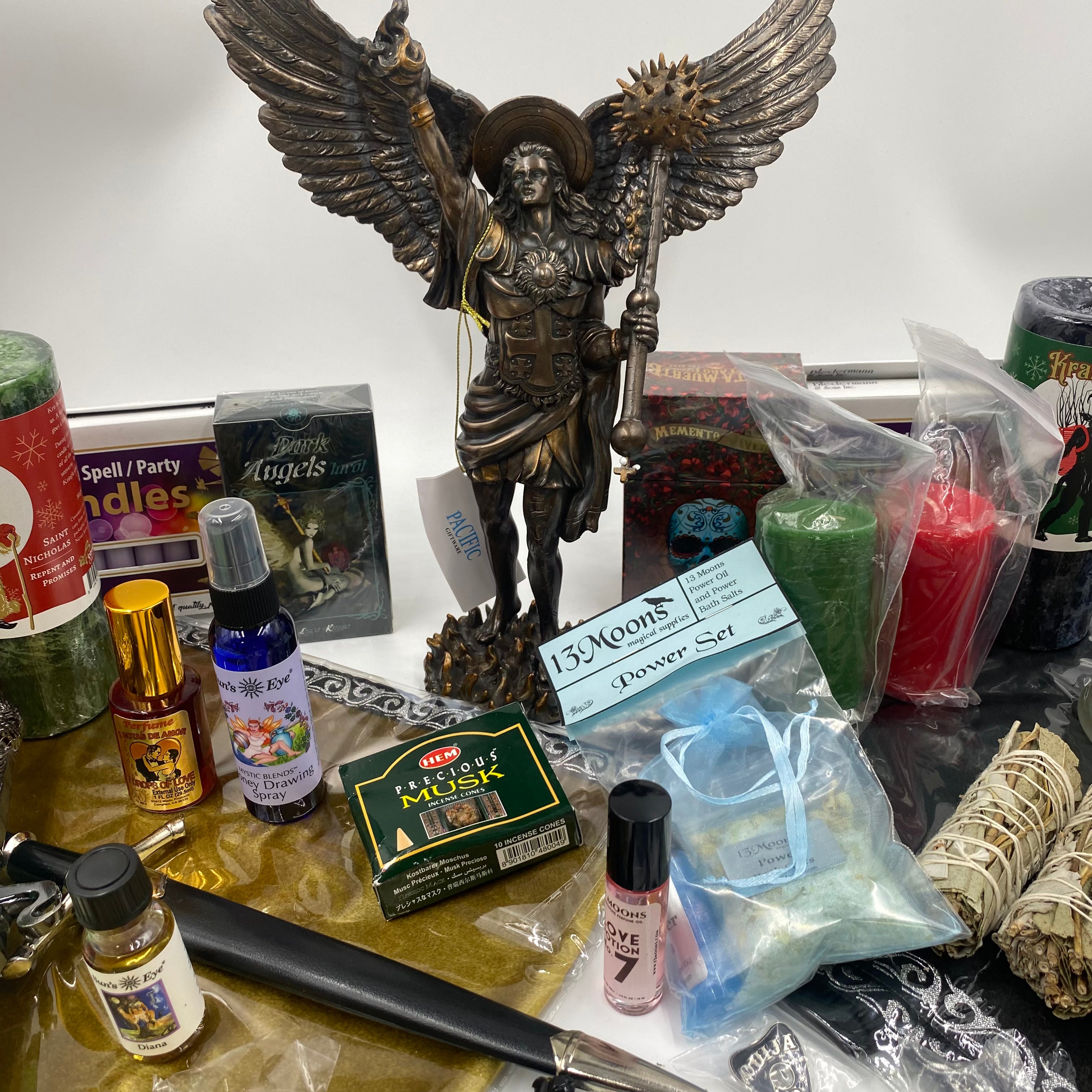 Witch Altar - Sale Lot 13 Moons