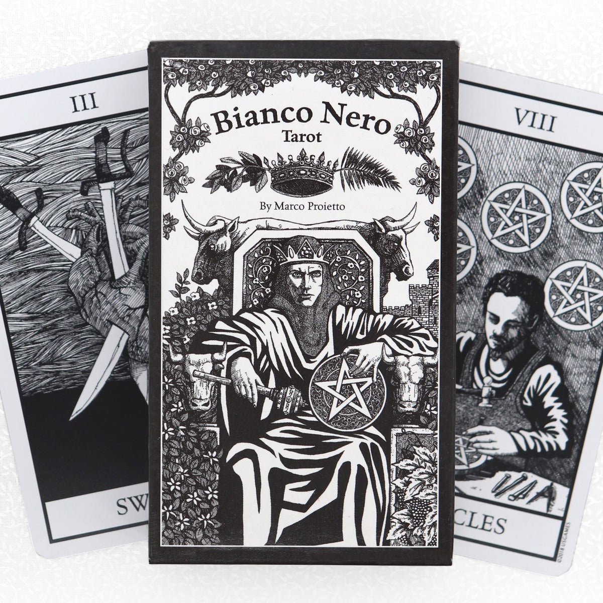 Bianco Nero Tarot Deck - 13 Moons