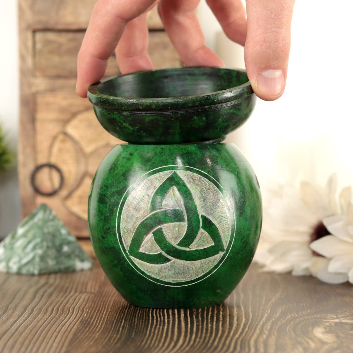 Celtic Triquetra Oil Diffuser and Candle Holder - 13 Moons