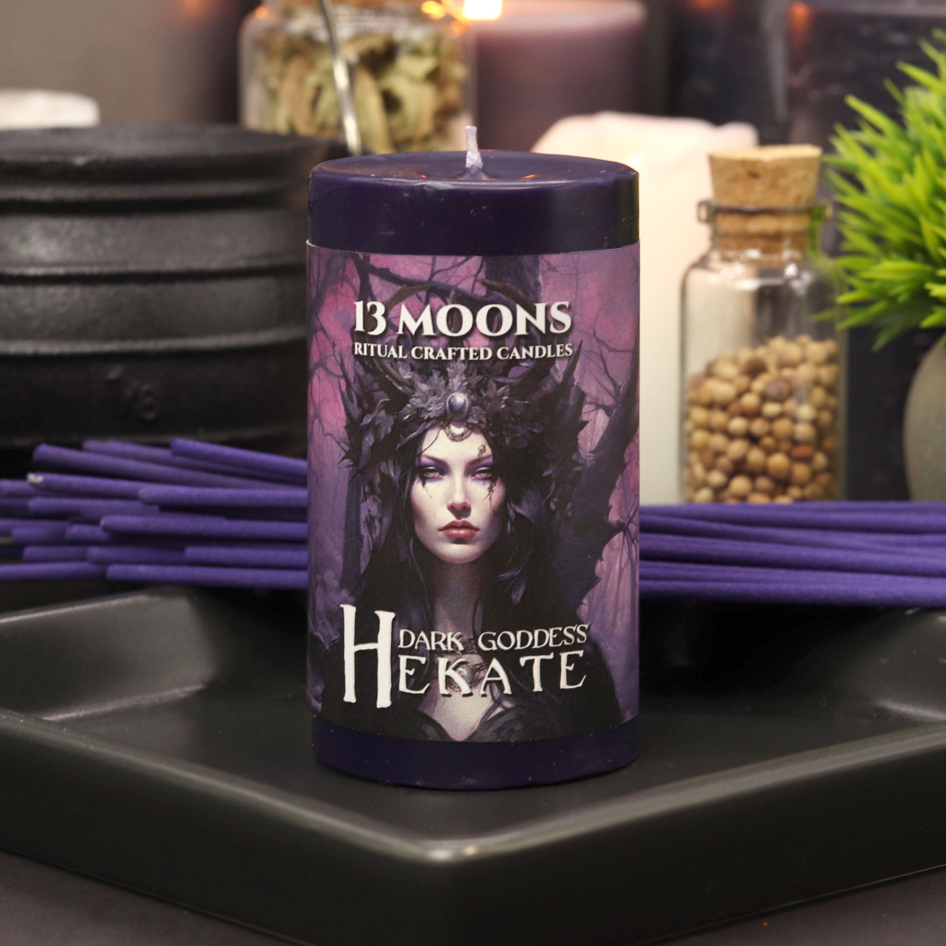 Hekate Ritual Candle Small Pillar - 13 Moons