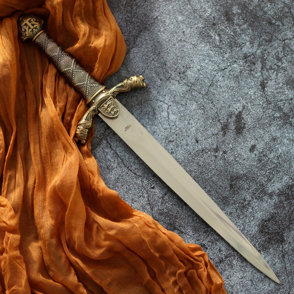 Regal Tiger Ritual Athame - 13 Moons