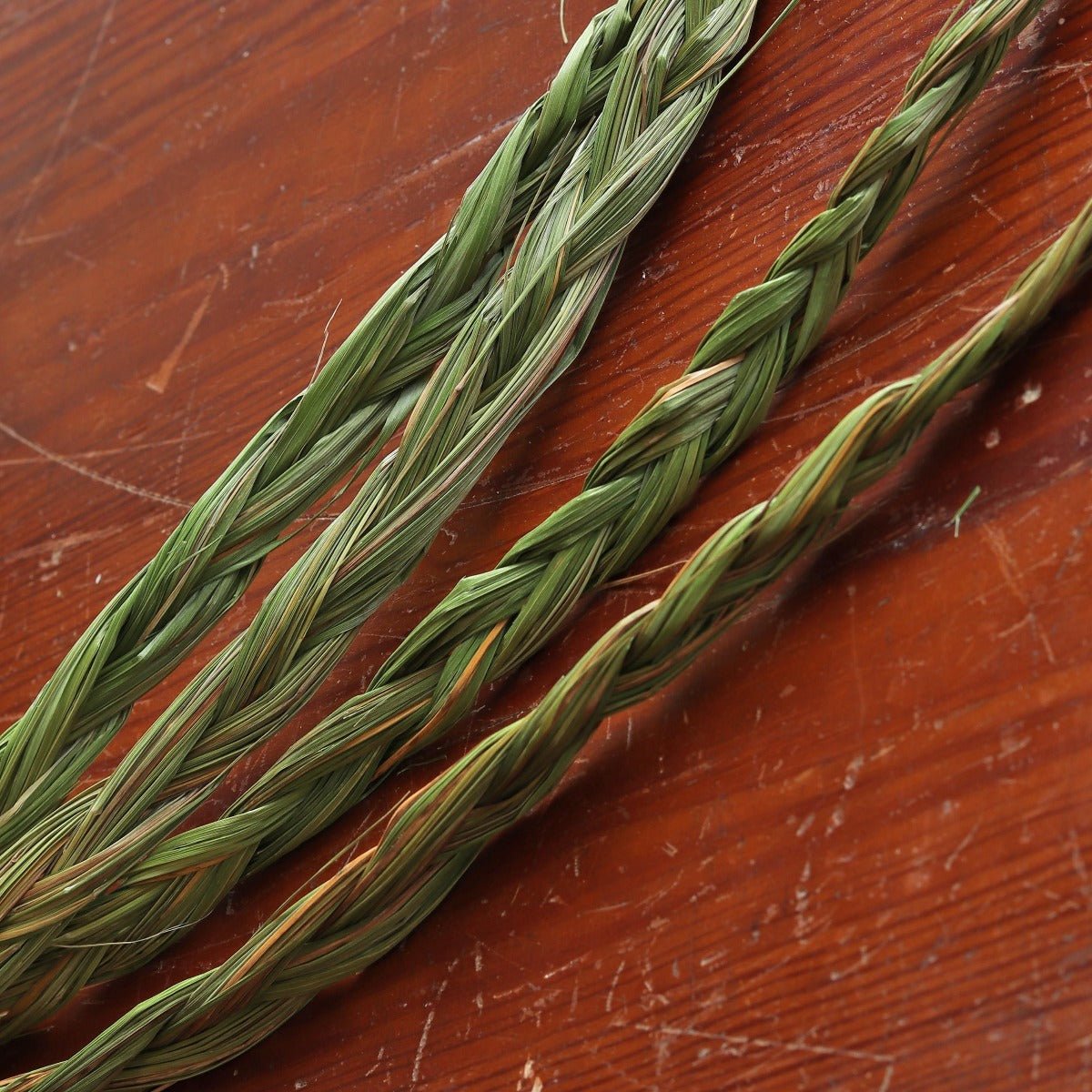 XL Sweetgrass 24 Braid, Natural Sweetgrass, Braided Sweetgrass – Moon  Mountain Gems