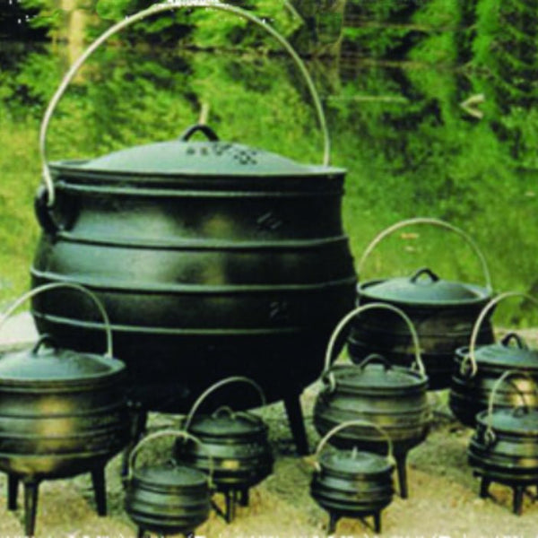 https://www.13moons.com/cdn/shop/products/traditional-potjie-cauldron-sizes-2-to-14-584253_600x600_crop_center.jpg?v=1687816484