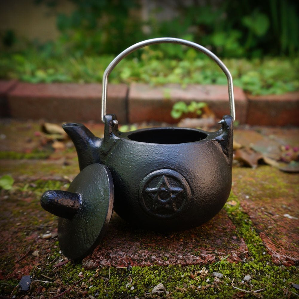 Witches Pentacle Kettle - 13 Moons